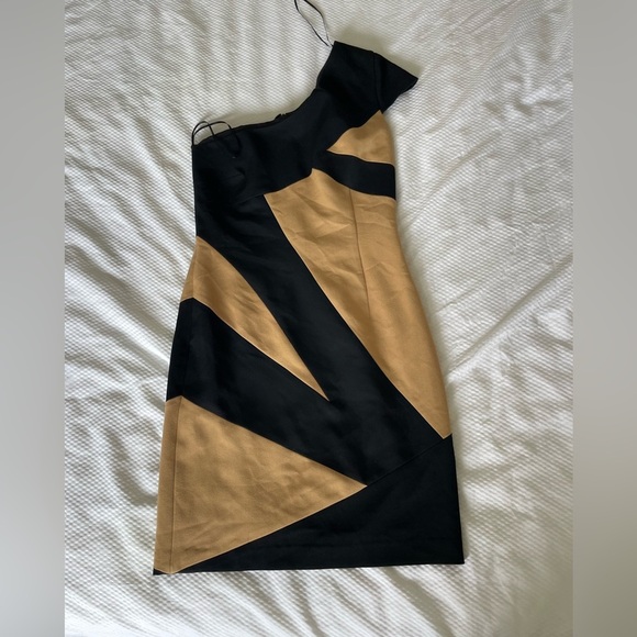 JAYGODFREY Black and Tan Colorblock One-Shoulder Dress - Picture 1 of 7